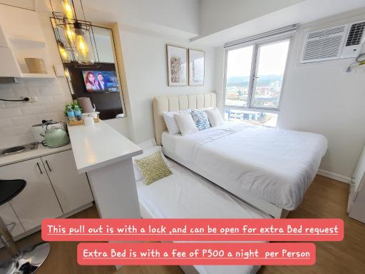 Steff's Condo 815 at CENTRIO Tower Deluxe Unit - Housity