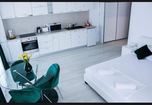 Amber House 2 Mamaia Nord - Housity