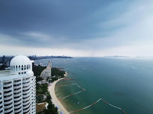 North Point Condo Yizen 4603 - Housity