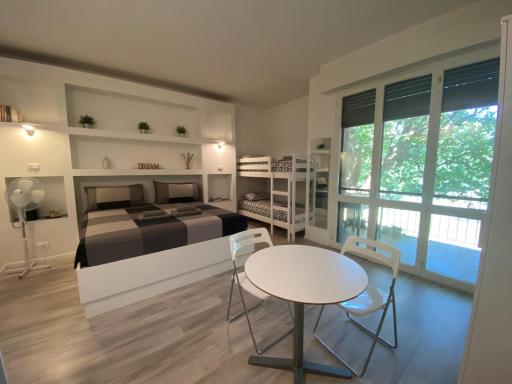 Bed&breakfast BBqueen Sandonato Policlinico - Housity