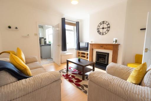 Elsie House by Lavender Stays - Housity