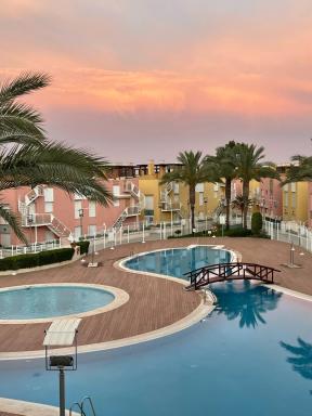 Precioso Bajo con Jardin en Vera - Housity
