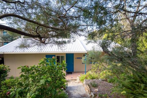 ARCADIA -Straddie original 3 bedroom house with ocean views - Housity