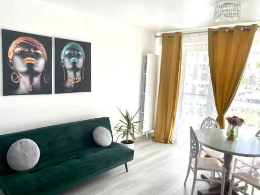 Dominic 2 beds 1 sofa parking pool apartament by Alezzi Nord10 - Housity