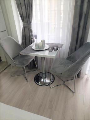 City Lux Apartments - Housity