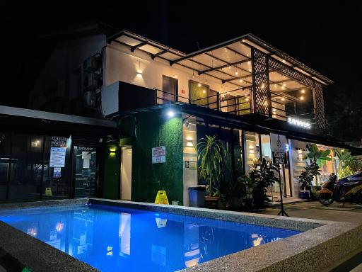 The Sky Inn - Hizvo