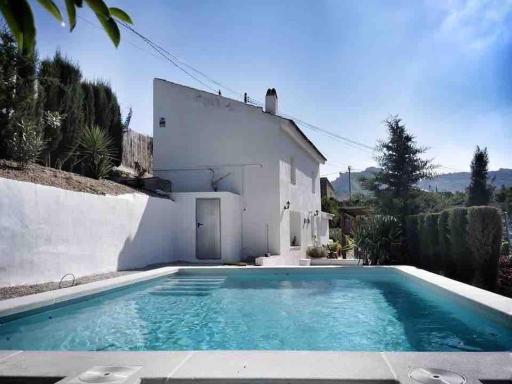 Modern Country House with private pool - Housity