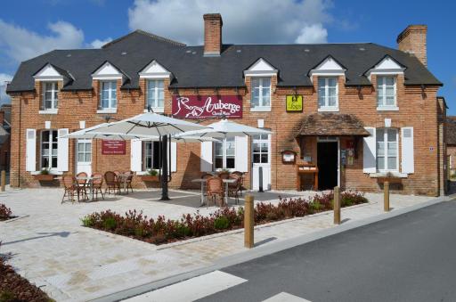 Logis Hôtel Auberge du Cheval Blanc - Housity