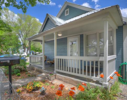 Downtown Cottage - Housity