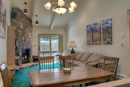Cascade Village 320 - Housity