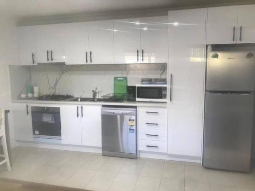 Oakleigh Private unit - Housity