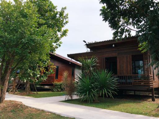 เพชรพิชชารีสอร์ท - Housity