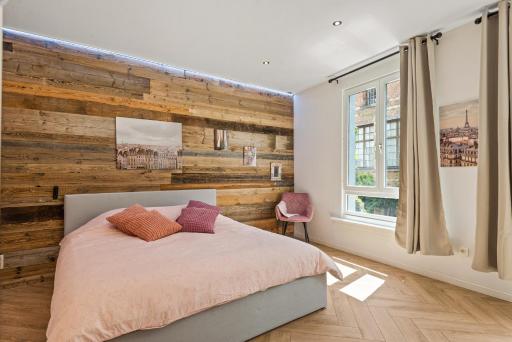 Suite city center in quiet street & airco - Housity
