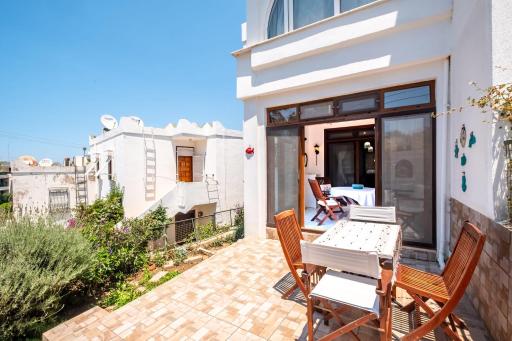 Refreshing Flat near Beach with Balcony in Bodrum - Housity