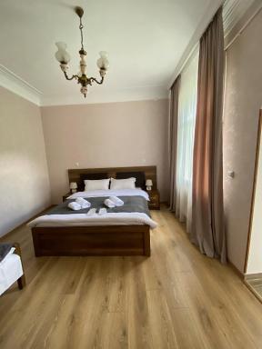 Dato Khetaguri Apartment - Housity