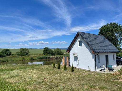 Domek nad Stawem - Housity