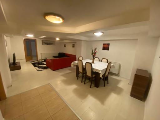 Ariana’s Apartments - Housity