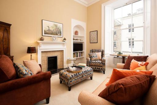 Linen House - Housity