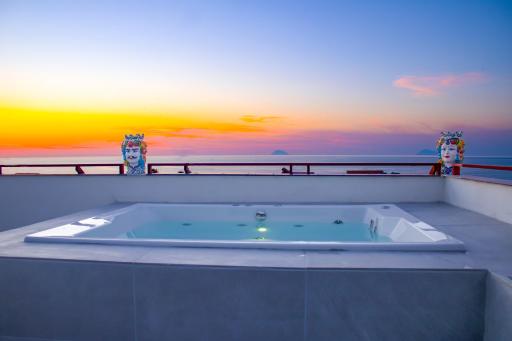 Duca d'Aosta Terrace, Skypool & Sauna - Housity