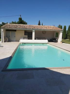 Studio au calme avec piscine et toutes les commodités nécessaires - Housity