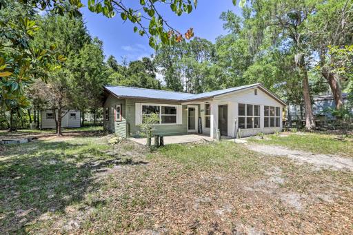 Steinhatchee River House with Boat Ramp Nearby! - Housity