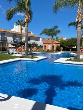 Los Hidalgos - Housity