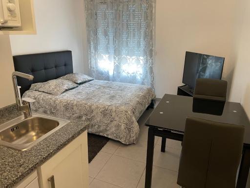 Studio 005 - Housity