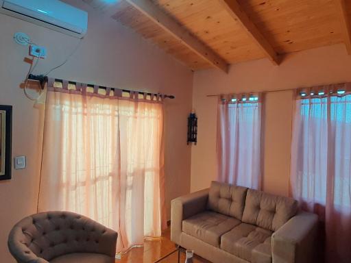 Casa con piscina en Gobernador Roca - Housity