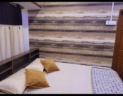 The Woodpecker Inn Suite - Housity