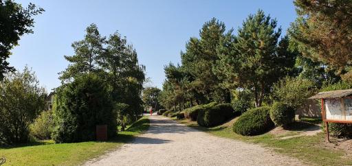 Beachfront · Private Beach Sárberki Horgásztó - Housity