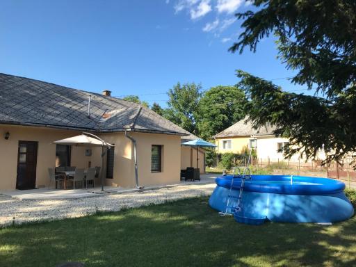 Visszavár-Lak - Housity
