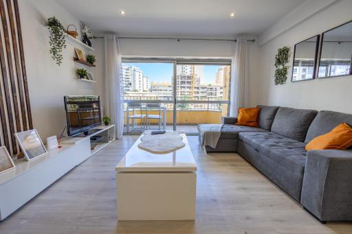 Contemporary Sandy Flat - Terrace & Seaside - Housity