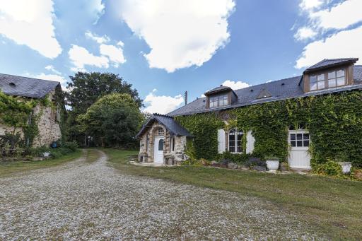 Maison de campagne avec piscine à 30min de Laval - Housity