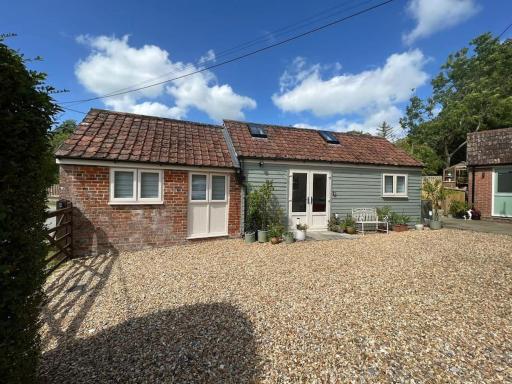 The Cottage at No. 3 - Housity