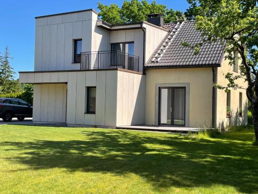 Skolas iela , Valmiera - Housity