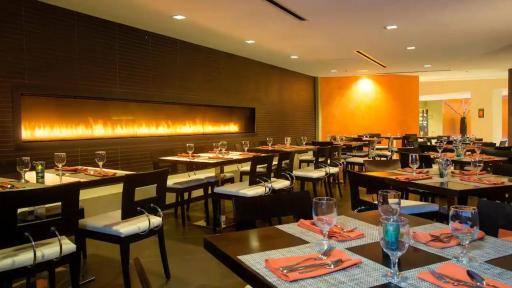 Hyatt Palm Springs - Housity