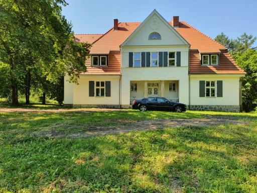 Agroturystyka Dwór Kotowo - Housity