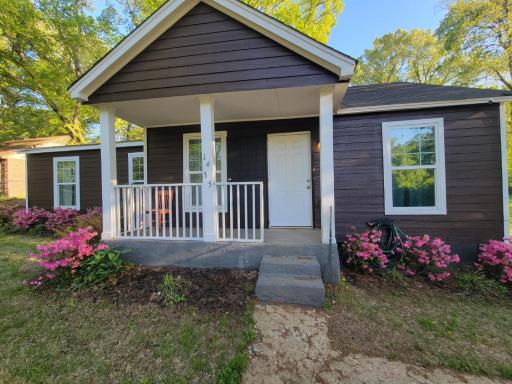 Cabin Like Home on 1.5 Acres , Sleeps Up to 14 - Housity