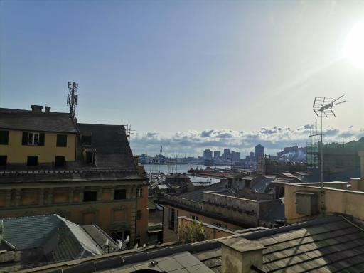 The house on the roof in Genoa - Housity