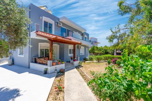 Aristos Garden Apartments - Housity