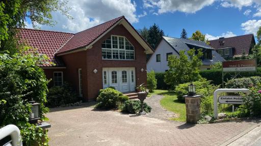 Hotel Pension Brilke Negast - Housity