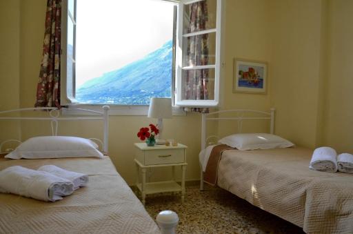 Anatol House - Housity