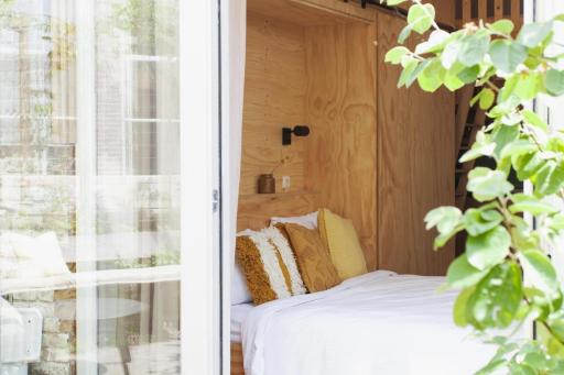 Lovely and charming guesthouse near city center, close to Rotterdam - Housity