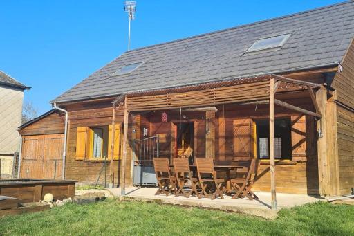 CHALET ANTLANA maison chaleureuse - Housity
