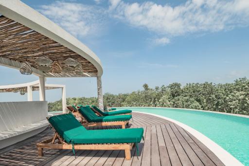 Romantic & Double-Floor Studio In Tulum Private Terrace, Rooftop Pool, Lounge Area & Sunbeds - Housity