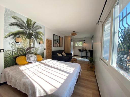 BREATHE - Unique Guest House : City center and nature - Housity