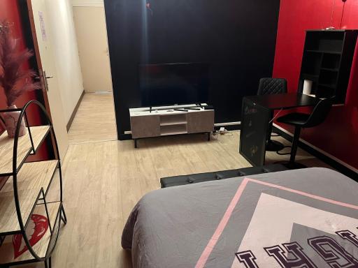 Studio 1 er étage proche chalon - Housity