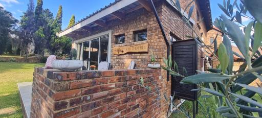 THE OLIVE TREE - Housity