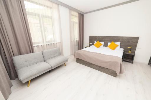 Popock Goris - Housity