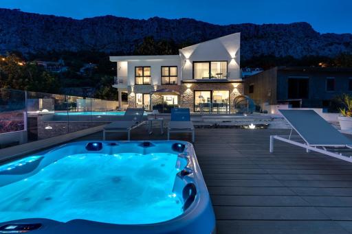 NEW! Seaview Villa Nautique, a 3-bedroom villa with a 32 sqm heated private pool and a Whirlpool - Housity